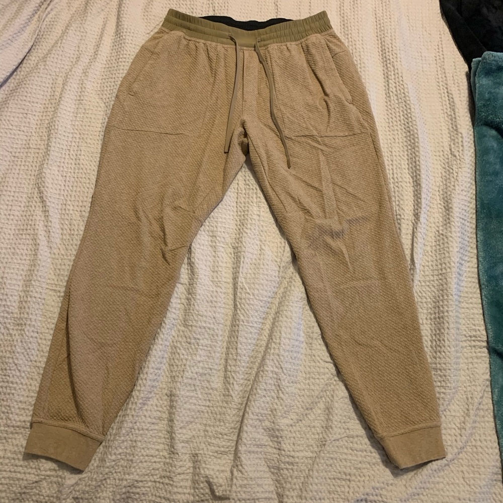 Lululemon At Ease Jogger Like New